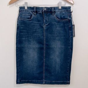 Blank NYC Denim Skirt size 26
